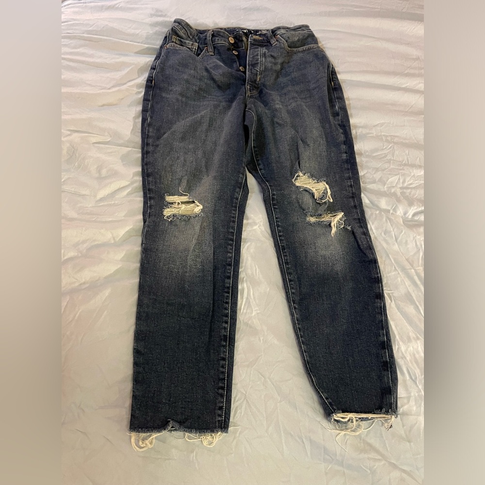 Old Navy high-rise Curvy OG straight jeans
￼